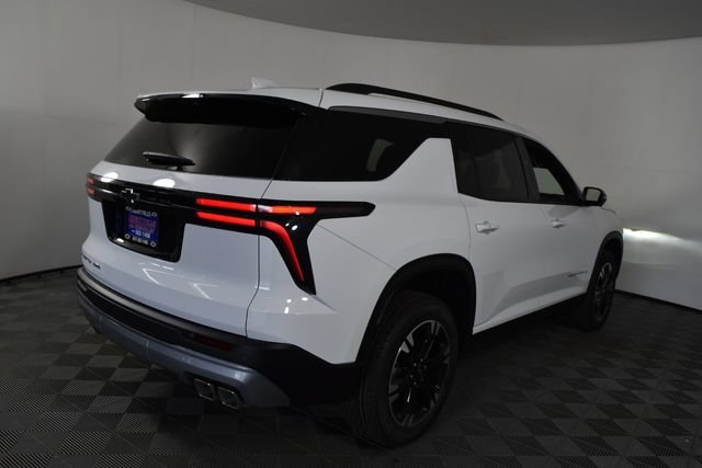 2027 Chevrolet Traverse LT - Photo 8