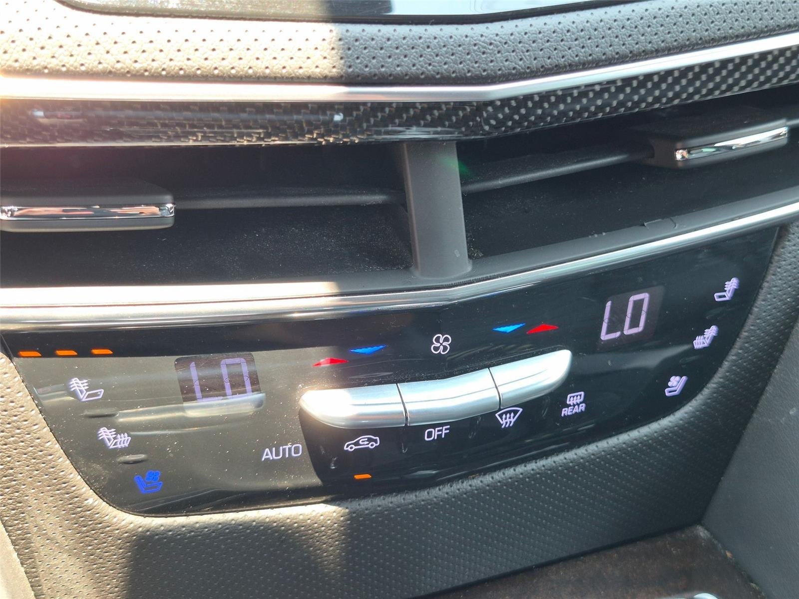 Used 2018 Stellar Black Metallic Cadillac Platinum AWD image 20