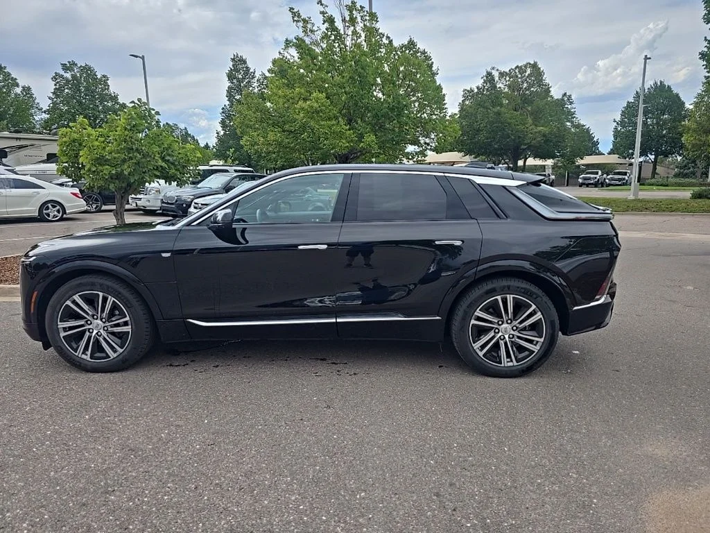 Used 2024 Black Cadillac Luxury image 2