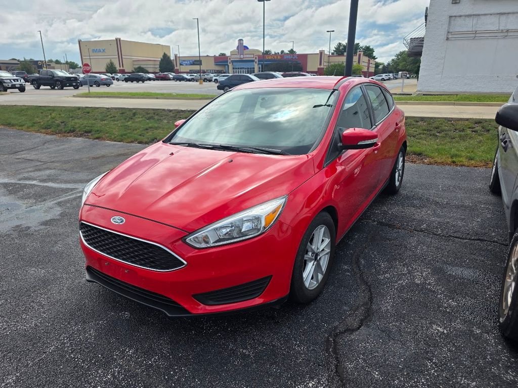 Used 2016 Race Red Ford SE image 2