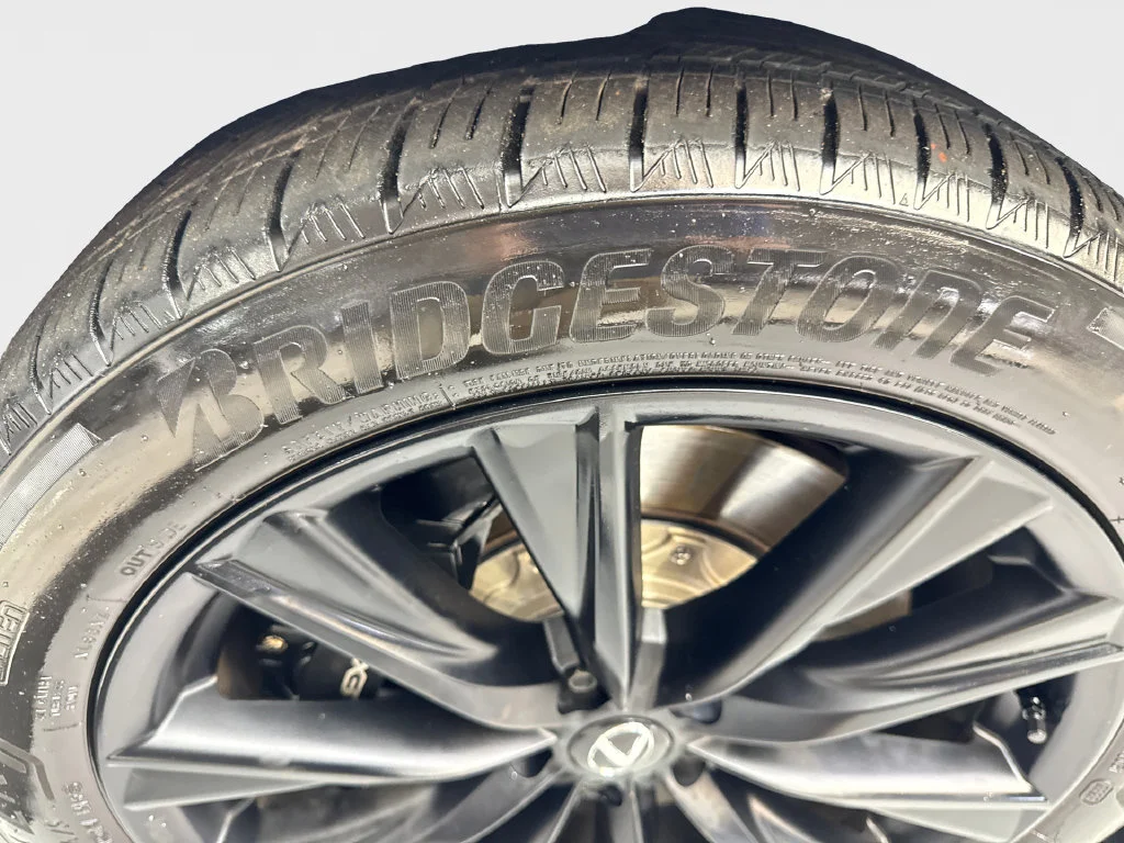 Used 2023 White Lexus 500h F SPORT Performance image 90