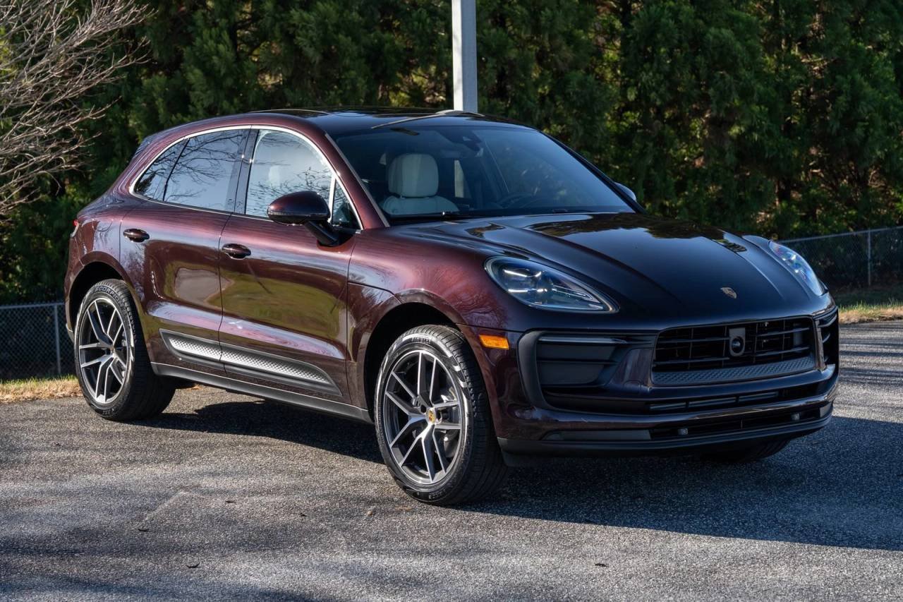 Used 2026  Porsche  image 9