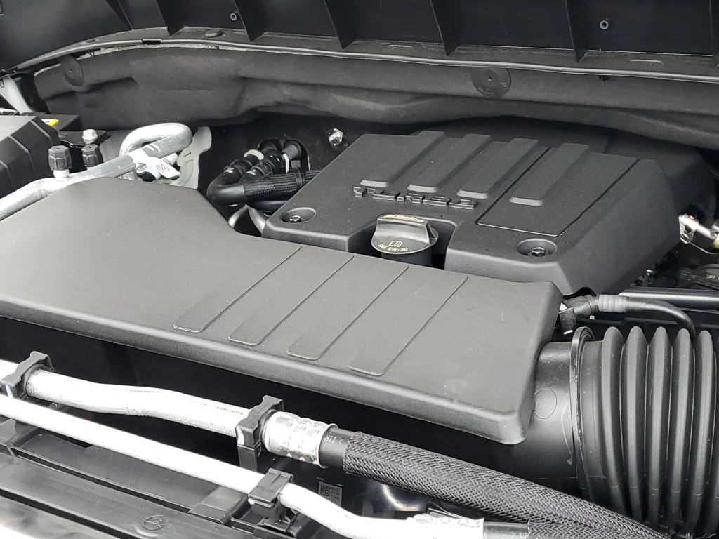 New 2026 Summit White Chevrolet LT (2FL) image 31