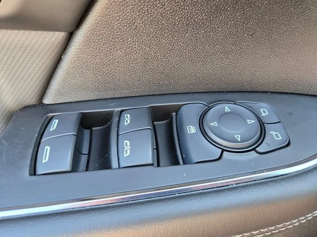 Used 2024 Summit White Buick Preferred image 36