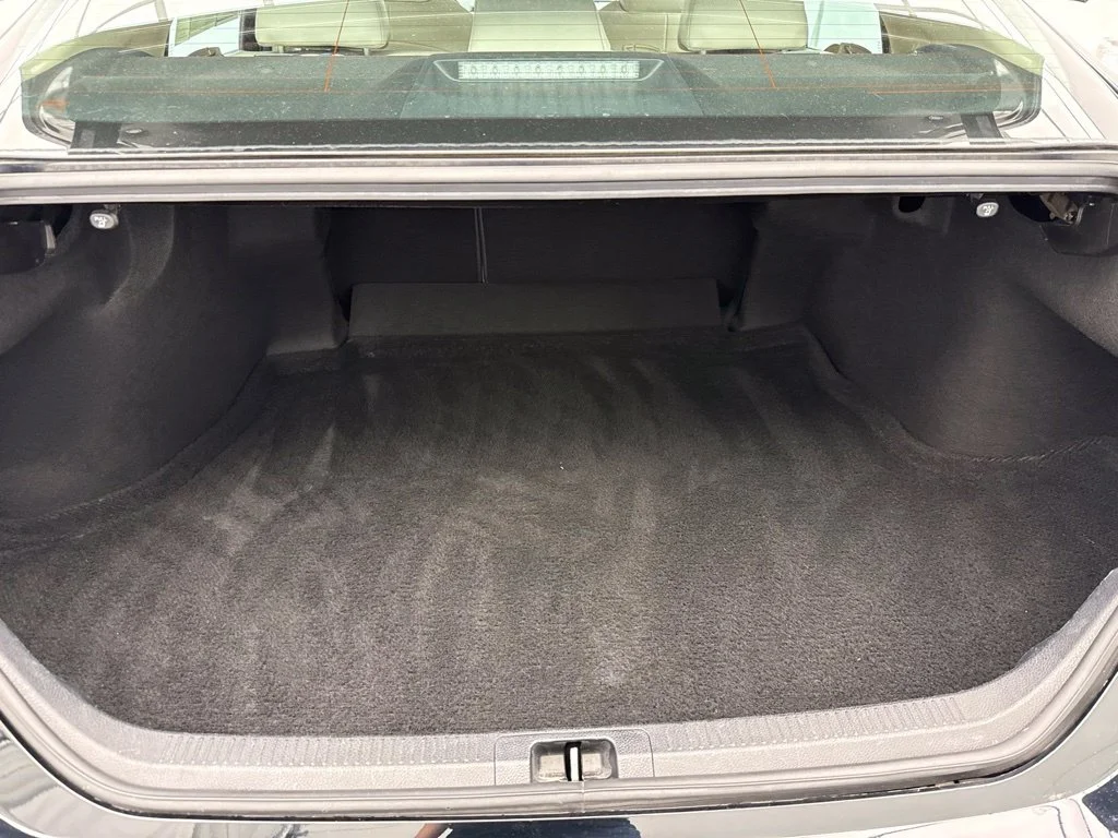 Used 2022 Black Toyota XLE image 9