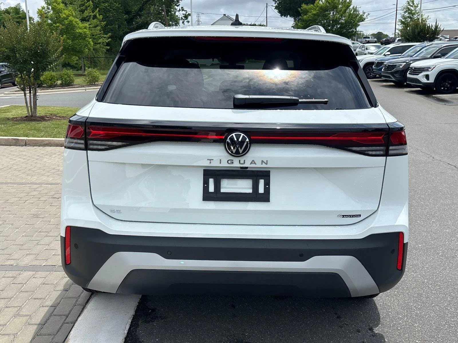 New 2026  Volkswagen SE image 4
