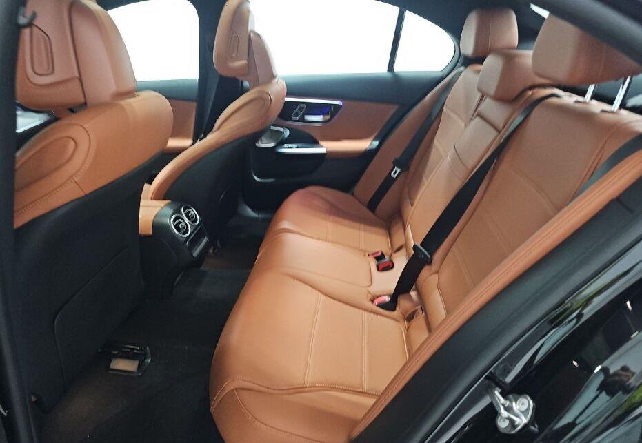 Used 2024 Black Mercedes-Benz C 300 image 9