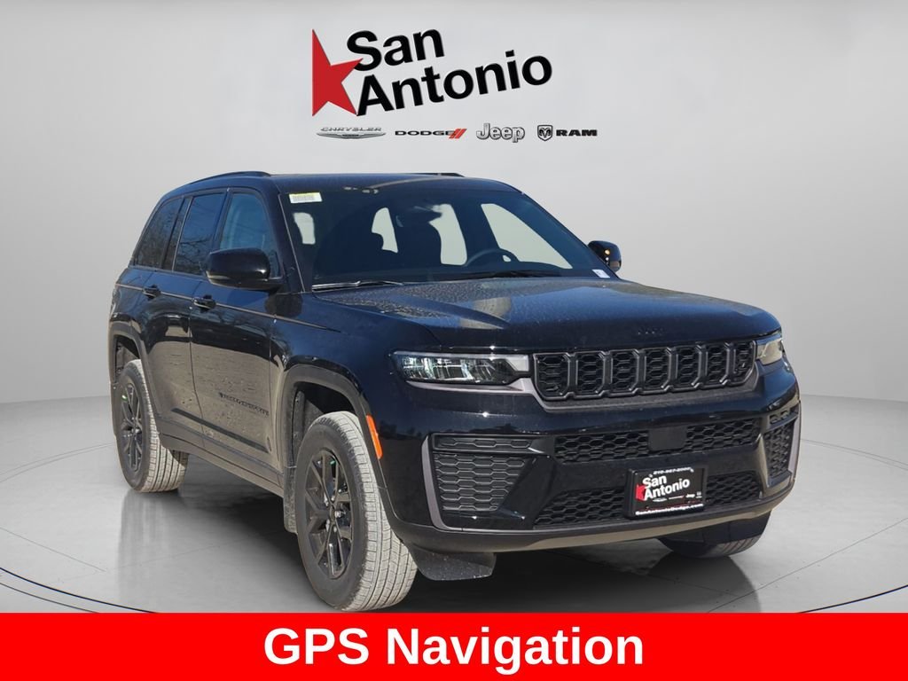 New 2026 Diamond Black Crystal Pearl-Coat Exterior Paint Jeep Altitude image 2