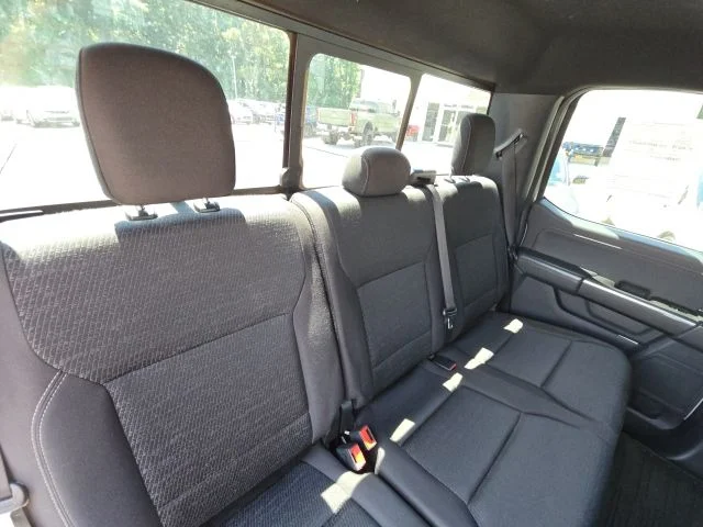 Used 2022 White Ford XLT image 16