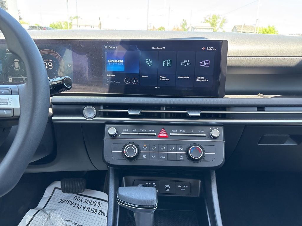 Certified Used 2025 White Hyundai SE image 30