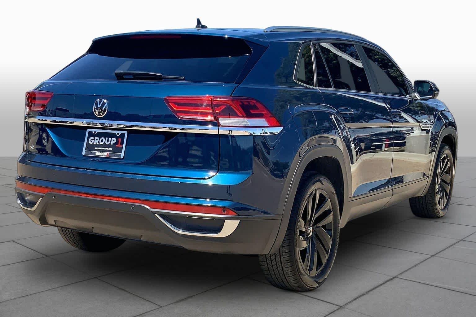 Used 2023 Tourmaline Blue Metallic Volkswagen 2.0T SE w/Technology image 13