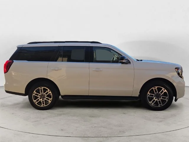 Certified Used 2025 Oxford White Ford Active image 4