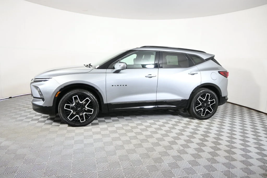 Used 2023 Chevrolet Blazer RS with VIN 3GNKBKRS1PS199623 for sale in Forest Lake, Minnesota