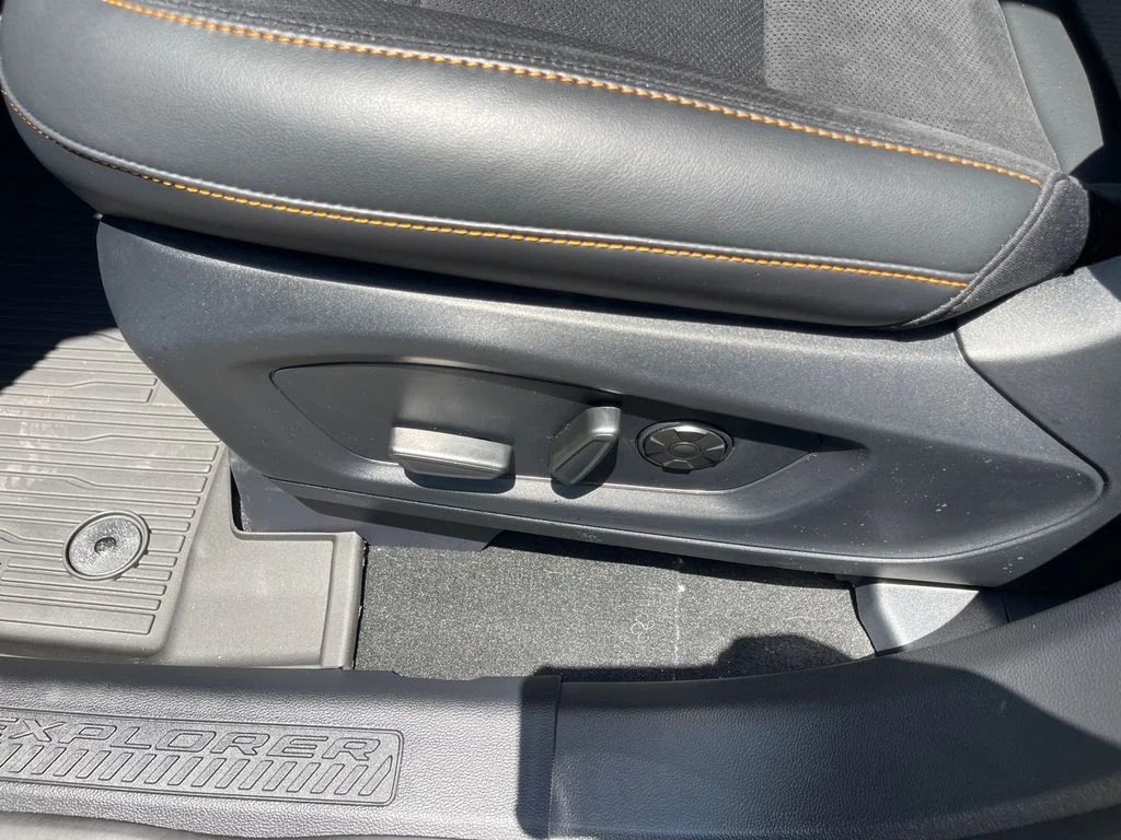 New 2026 Agate Black Metallic Ford Tremor® image 6