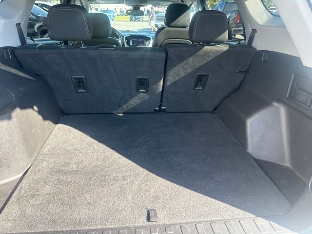 Used 2021 Silver GMC SLE image 22