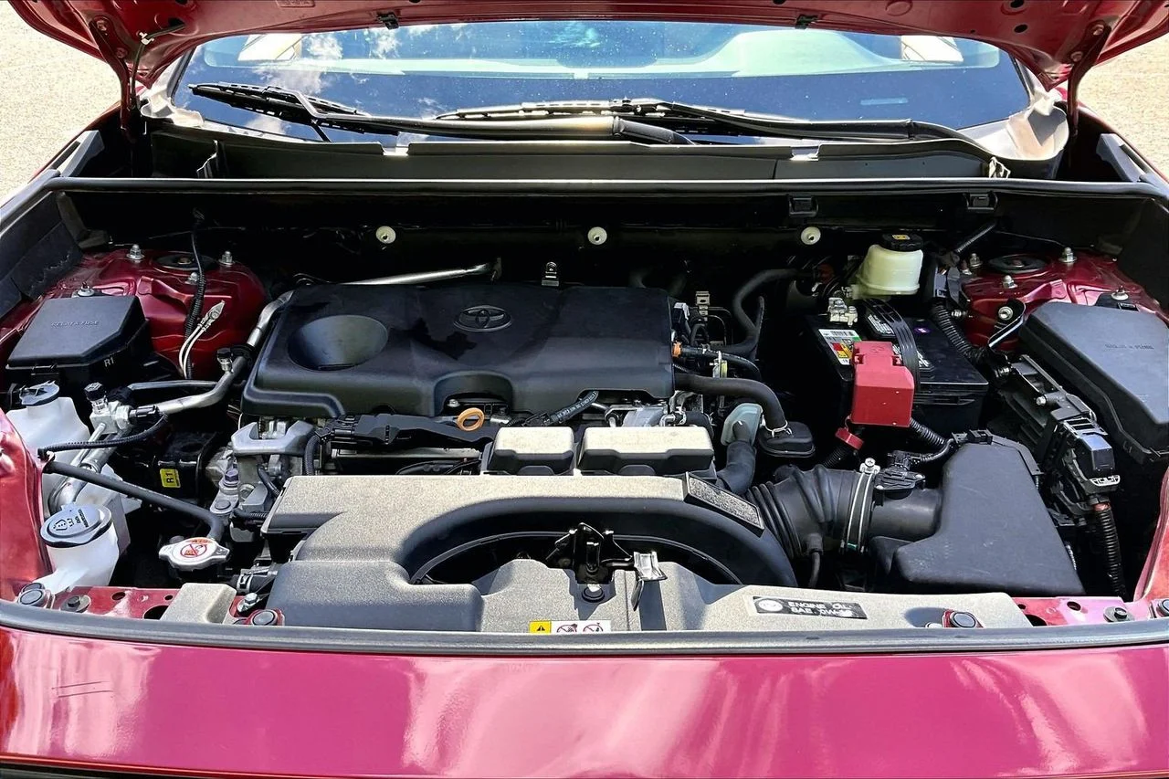 Used 2020 Red Toyota LE image 34