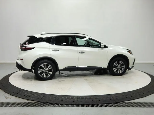 Used 2022 White Nissan SV image 9