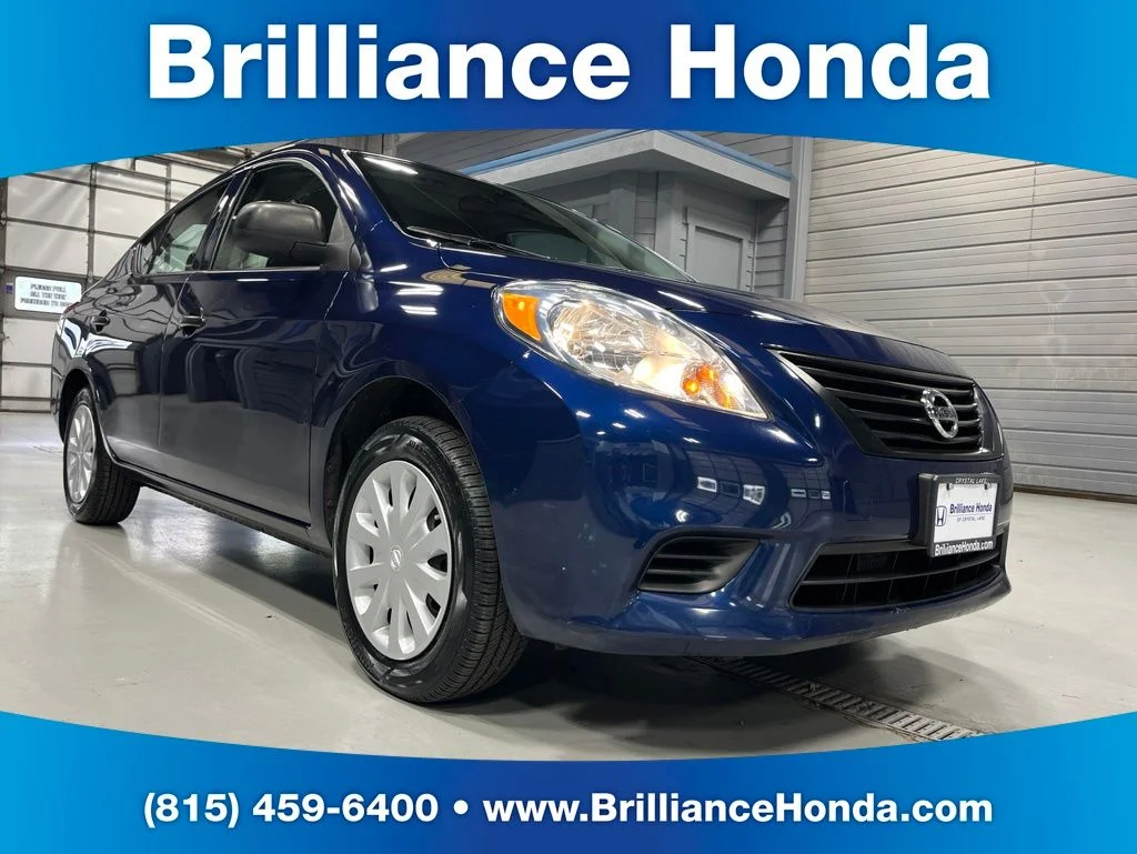 2013 Nissan Versa 1.6 S MT's photo