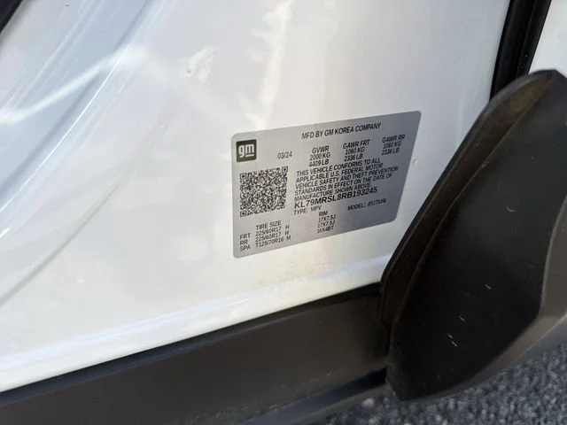 Used 2024 Summit White Chevrolet LT image 35
