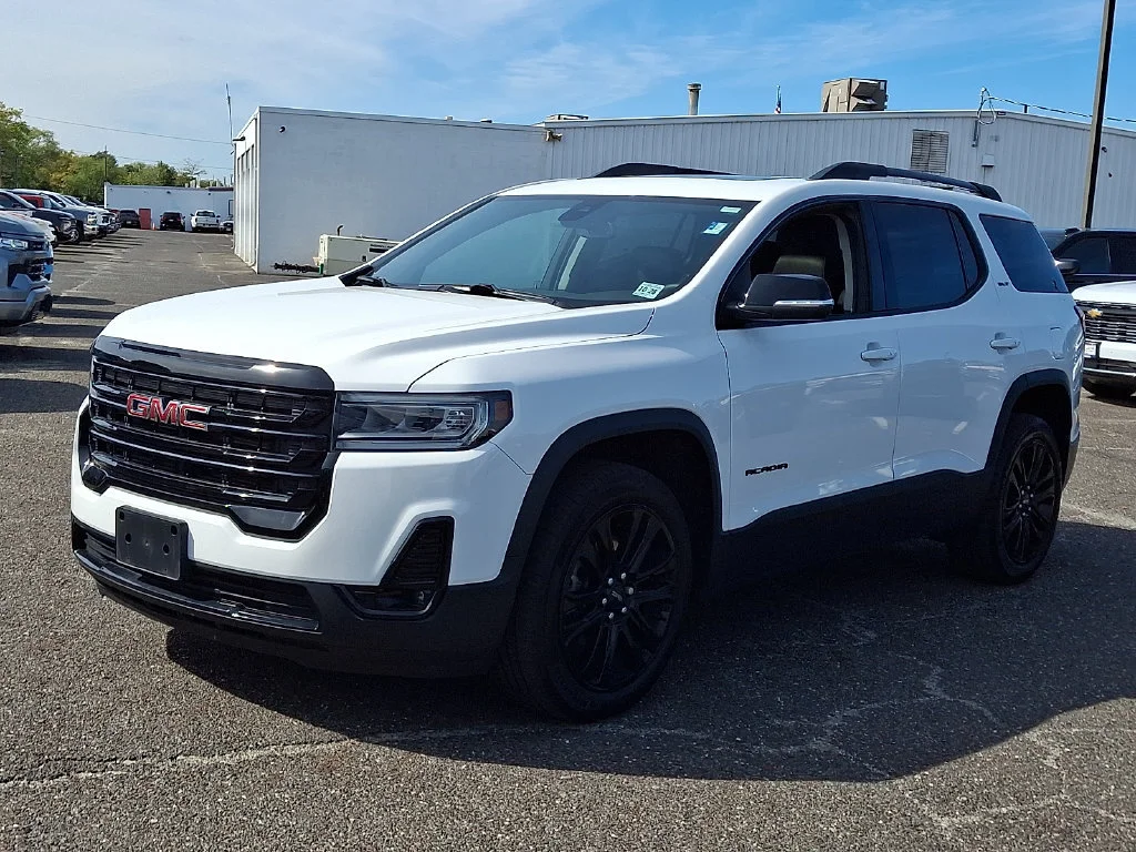 Used 2023 SUMMIT WHITE GMC SLT image 6