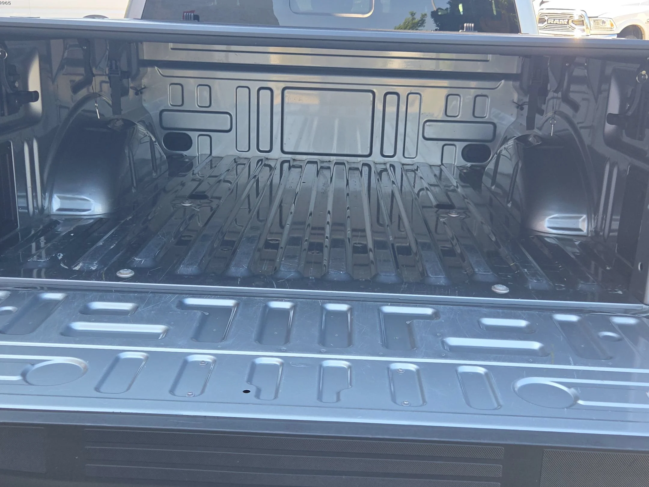 Used 2024 Iconic Silver Metallic Ford XLT image 18