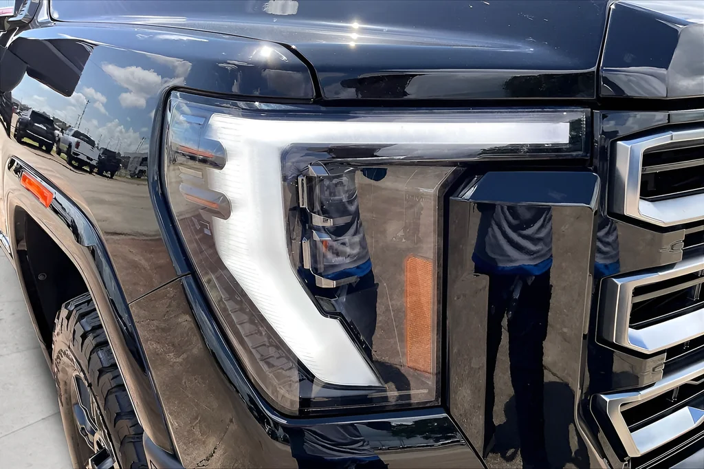 Used 2024 Black GMC AT4 image 33