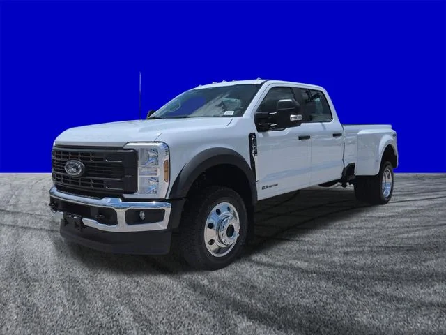 New 2026 Oxford White Ford F-450® XL image 8