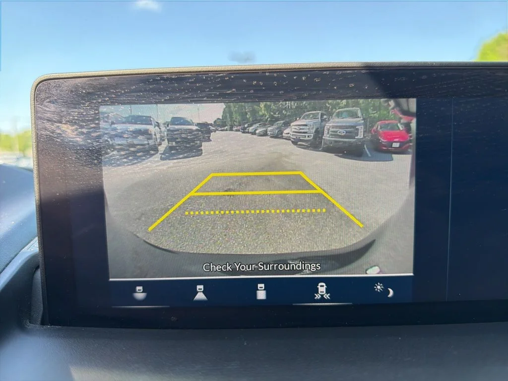 Used 2023  Acura Base image 18