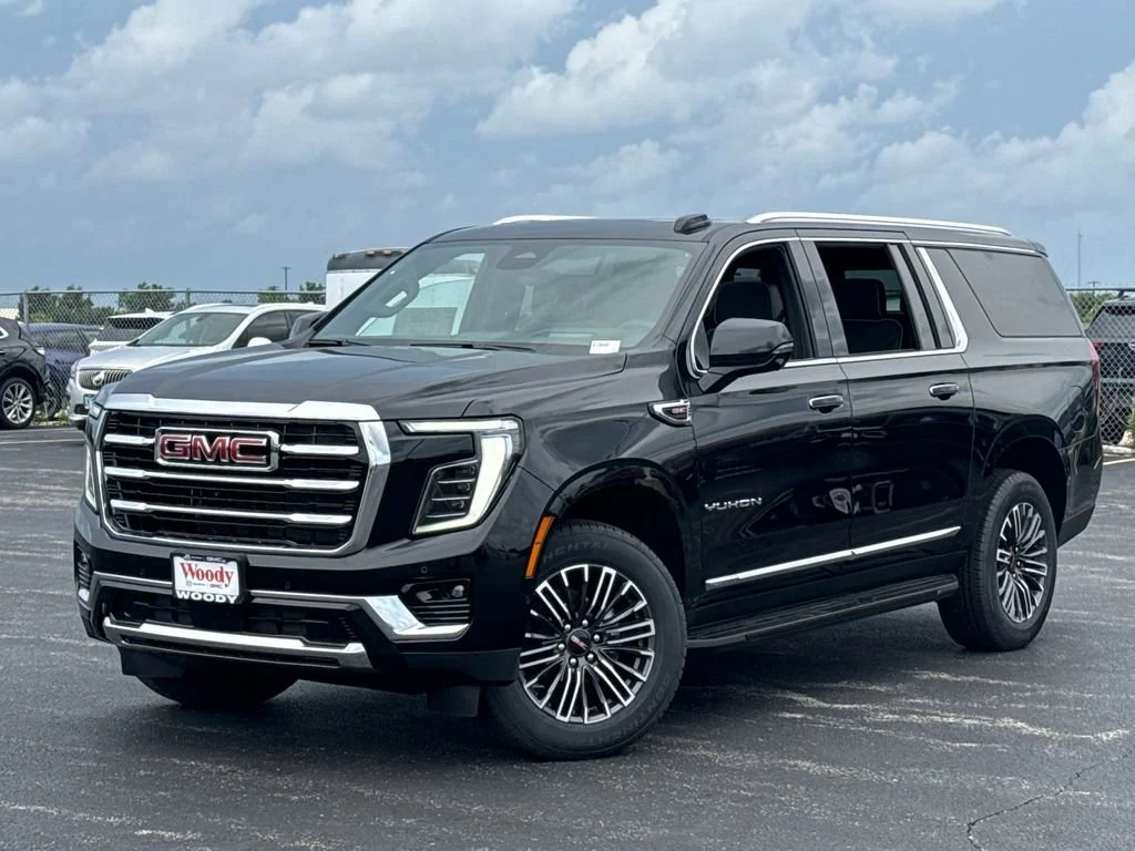 New 2026 Onyx Black GMC Elevation image 2