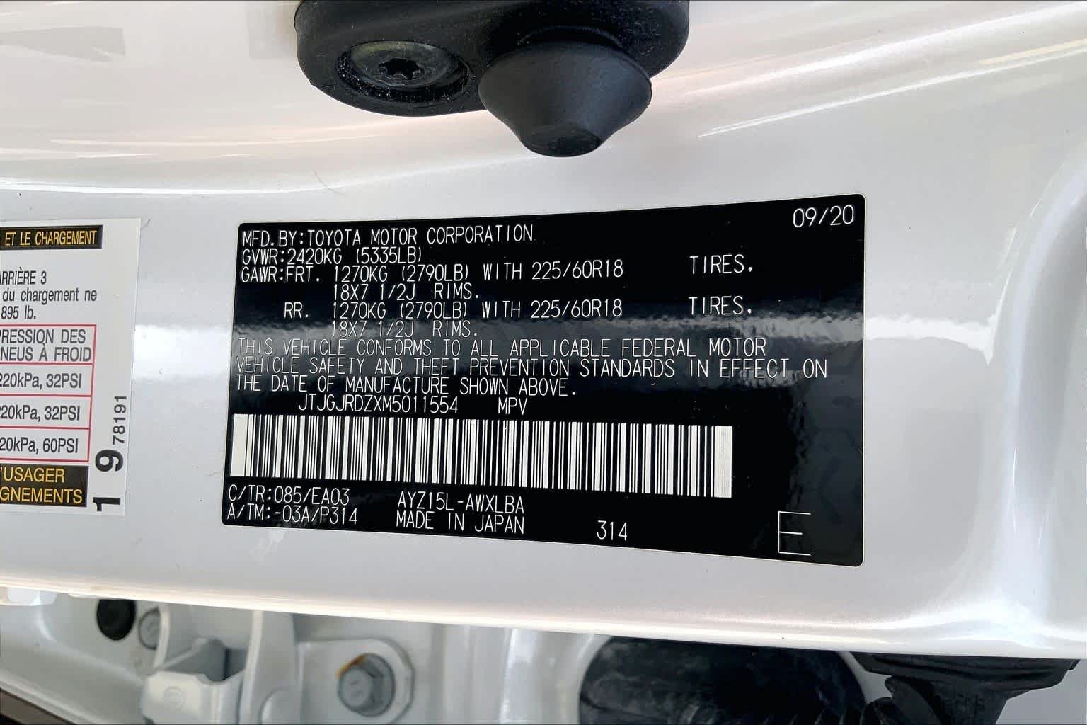 Used 2021 Eminent White Pearl Lexus  image 34