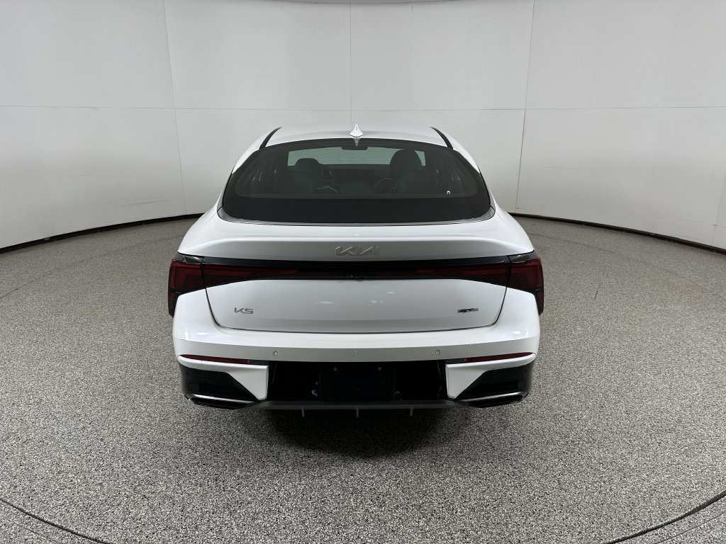 Used 2025 White Kia GT-Line image 7