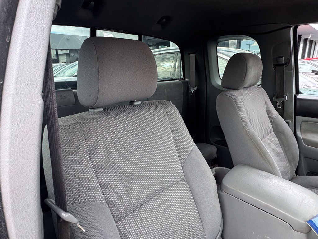 Used 2008 Silver Toyota Base image 16