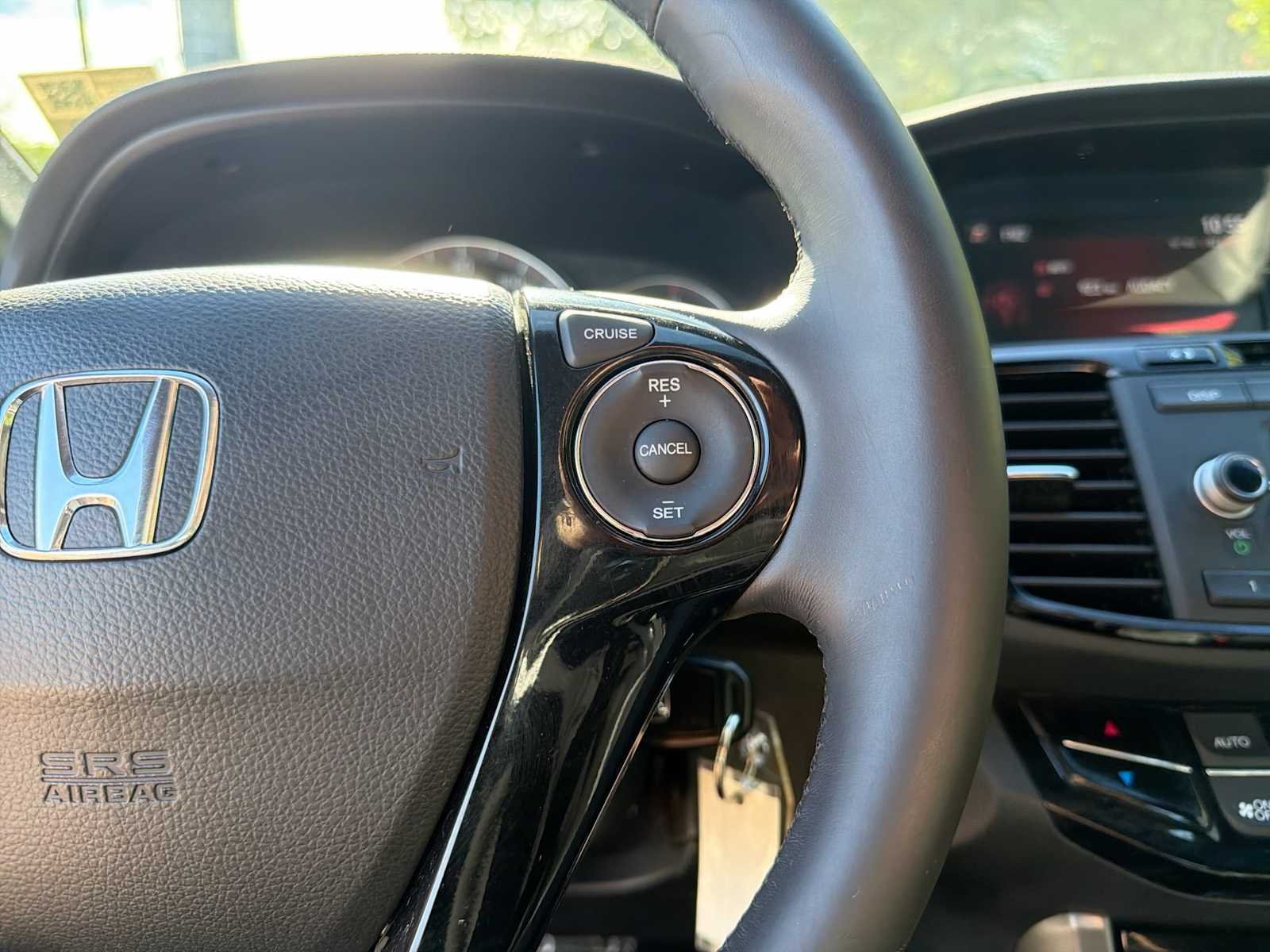 Used 2016 White Orchid Pearl Honda Sport image 25