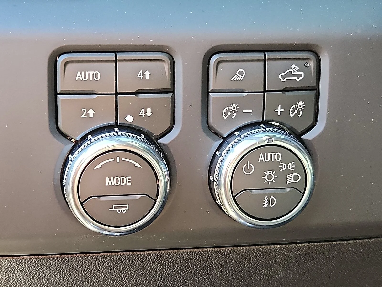 2026 GMC Sierra 2500HD Denali - Photo 11