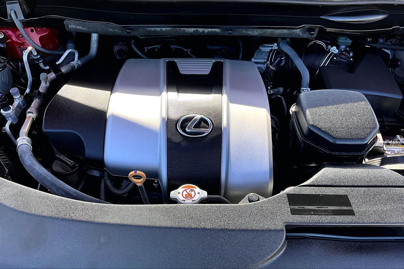 Used 2019 Matador Red Mica Lexus  image 32