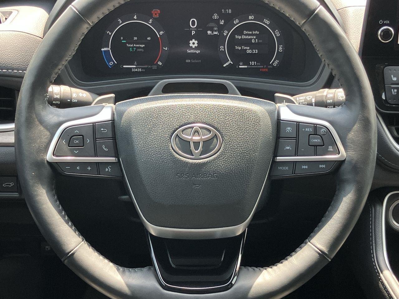 Used 2024 White (Wind Chill Pearl) Toyota Platinum AWD image 22