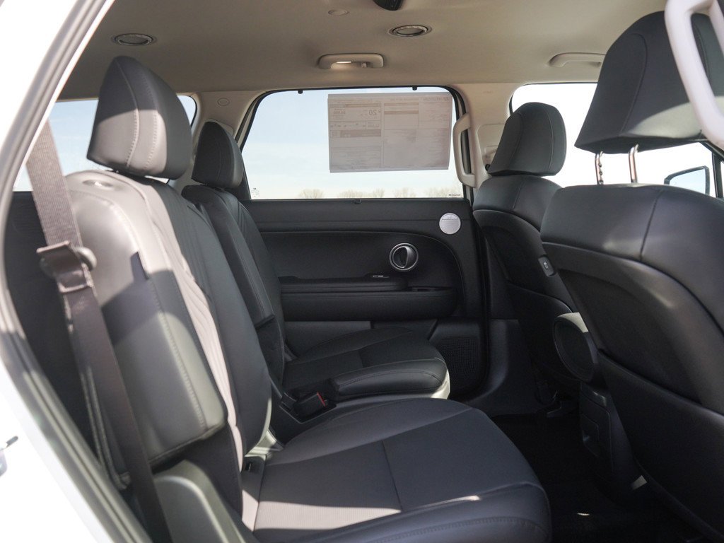 New 2026 Creamy White Pearl Hyundai SEL 7P AWD image 13