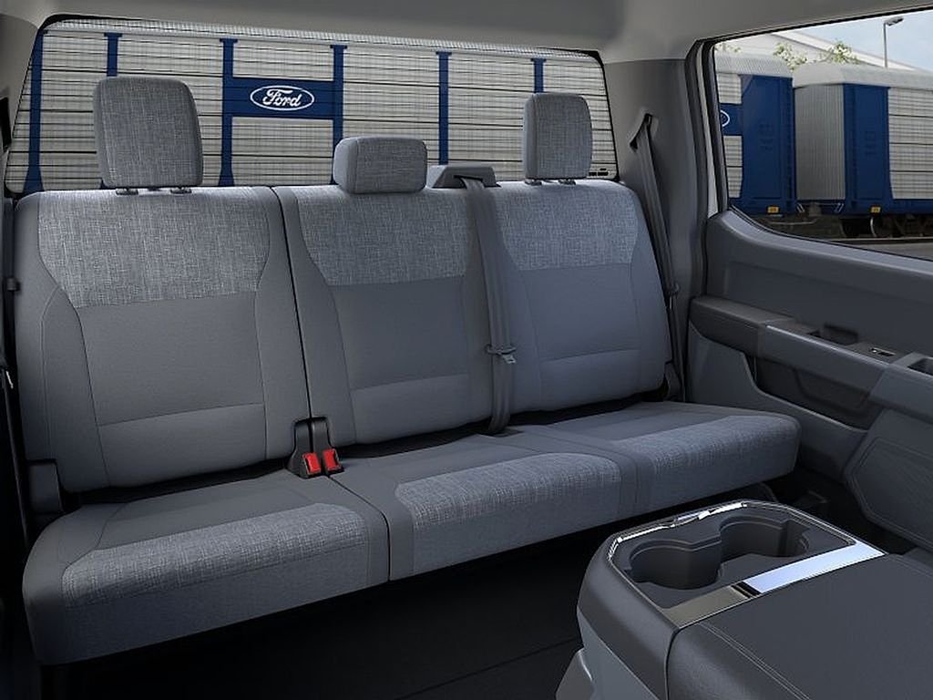 New 2026 Oxford White Ford F-350® XLT image 11