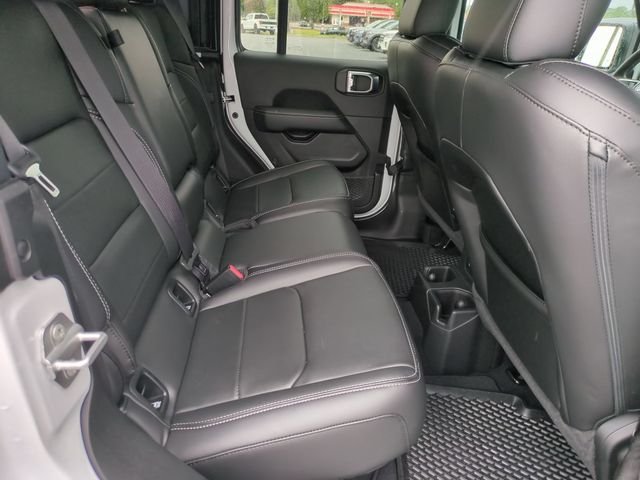 Used 2023 White Jeep Overland image 32