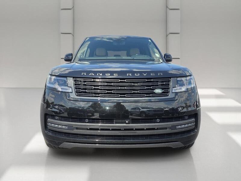 Used 2024 Santorini Black Metallic LAND ROVER P530 SE SWB image 8