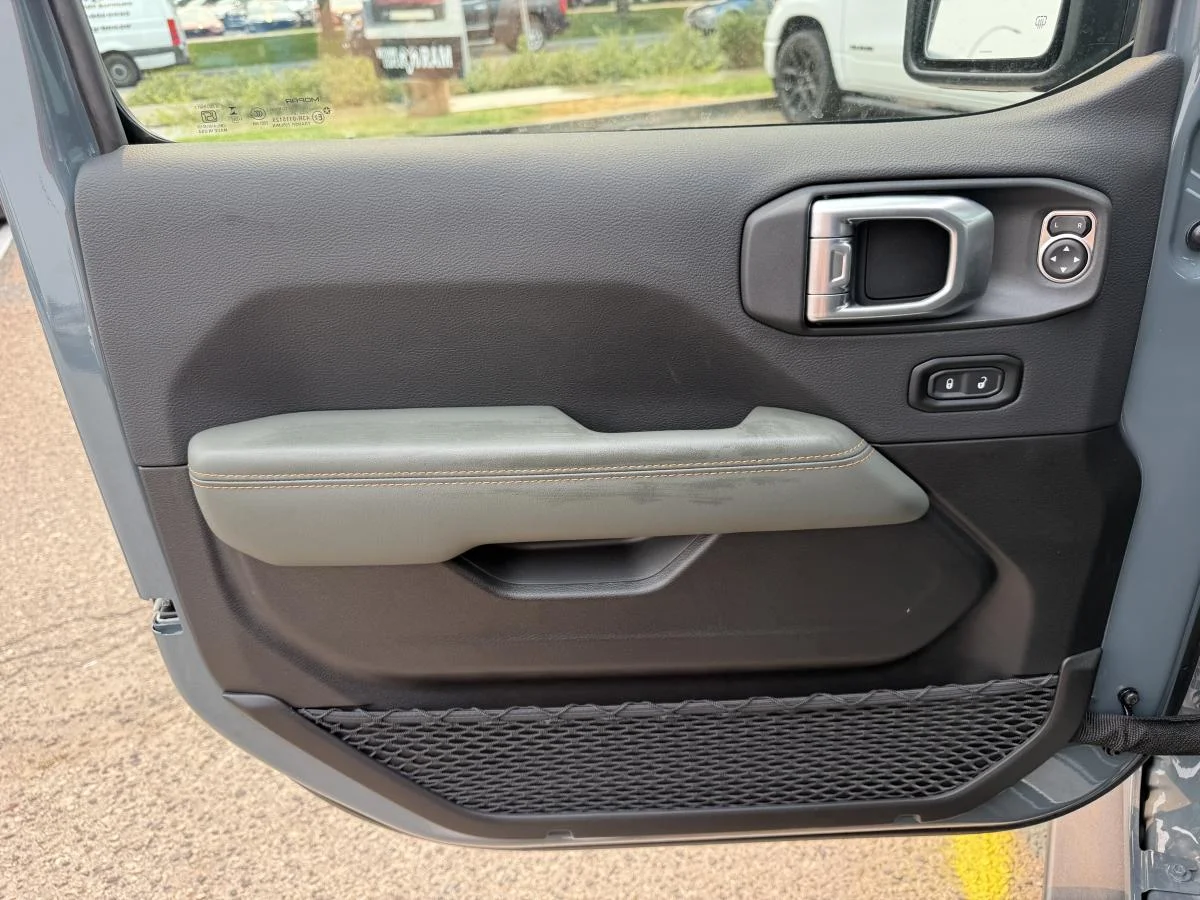 New 2026 Dark blue Jeep Mojave X image 11