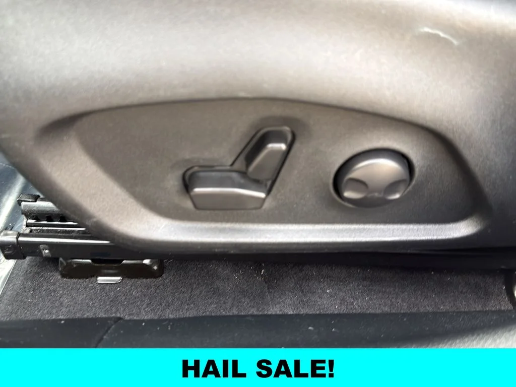 Used 2023 White Jeep Limited image 26