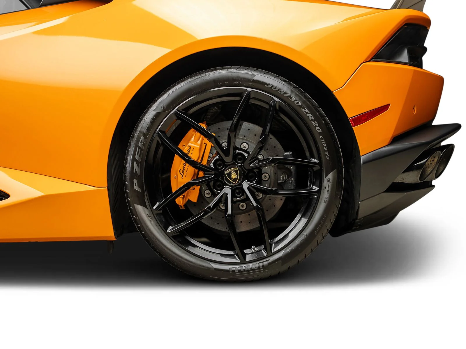 Used 2015 Orange Lamborghini LP610-4 image 24
