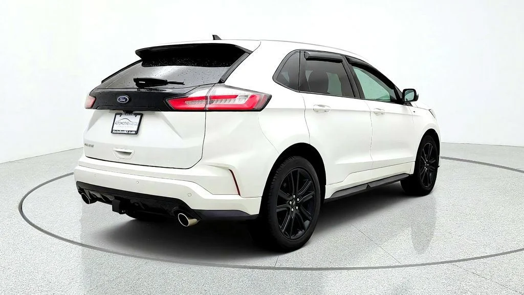 Used 2020 Star White Metallic Tri-Coat Ford ST Line AWD w/ Vista Roof & Co-Pilot360 Assist+ image 5