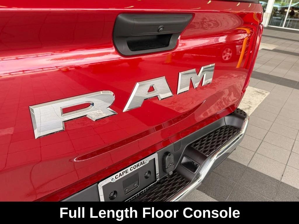 New 2026 Molten Red Pearl-Coat Exterior Paint RAM Big Horn/Lone Star image 34