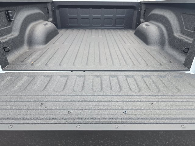New 2026 Bright White Clear-Coat Exterior Paint RAM Tradesman image 30
