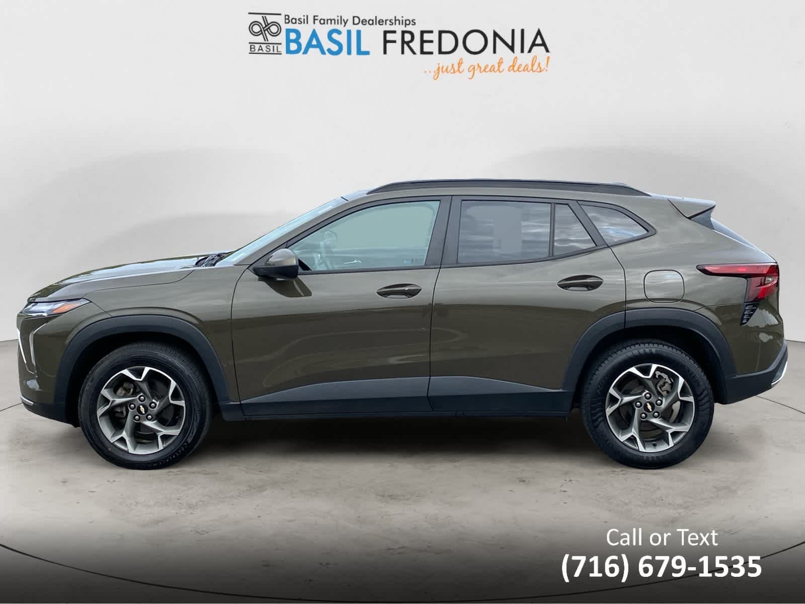 Used 2024 Chevrolet Trax LT with VIN KL77LHE29RC028645 for sale in Fredonia, NY
