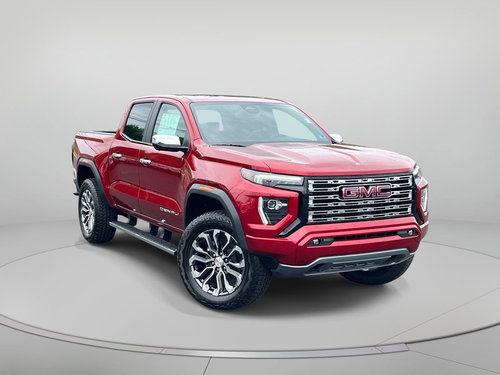 2026 GMC Canyon 4WD Denali Crew Cab Short Box's photo