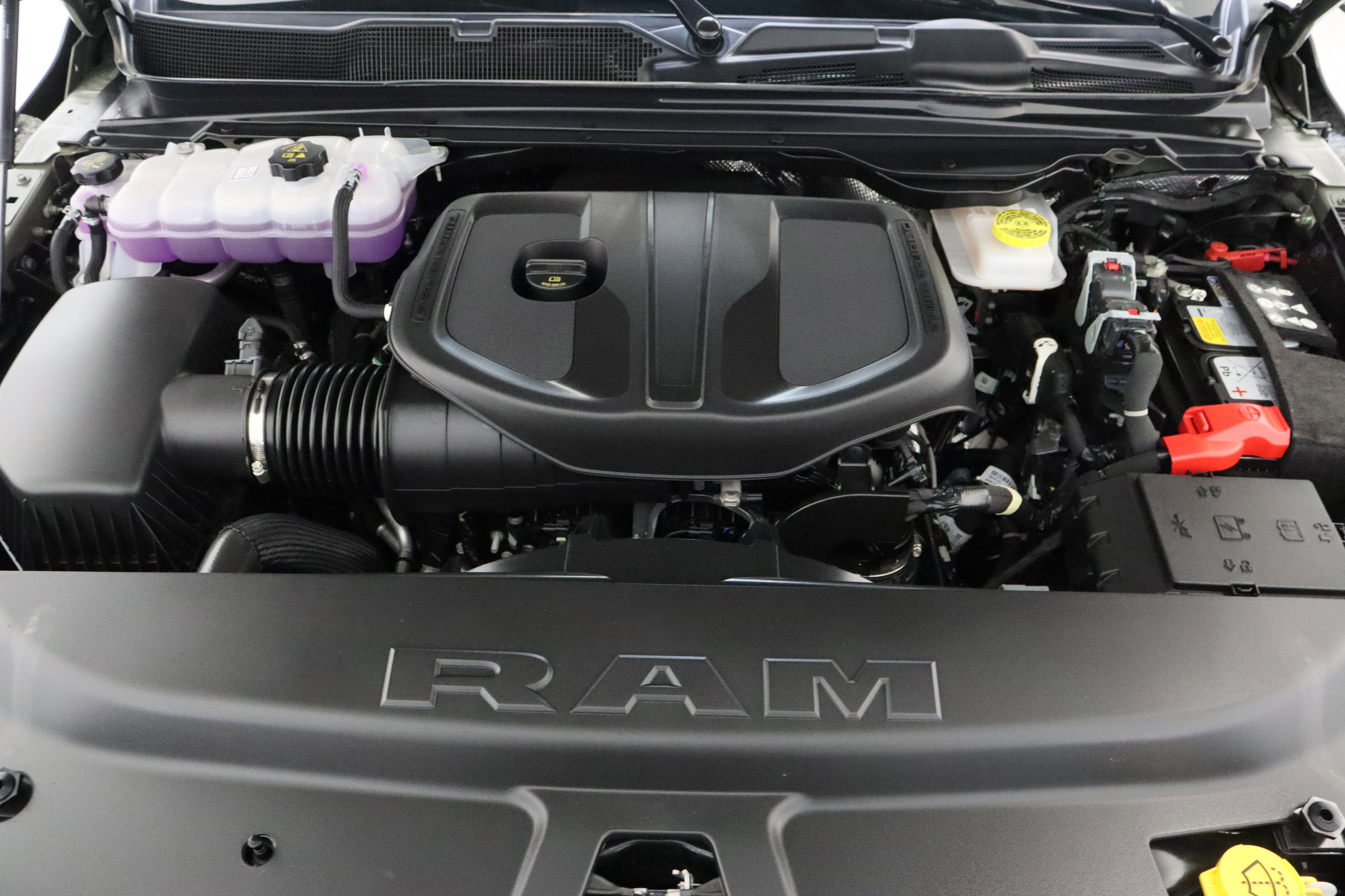 Used 2026 Canyon Lake Ram Laramie 3.0T image 41
