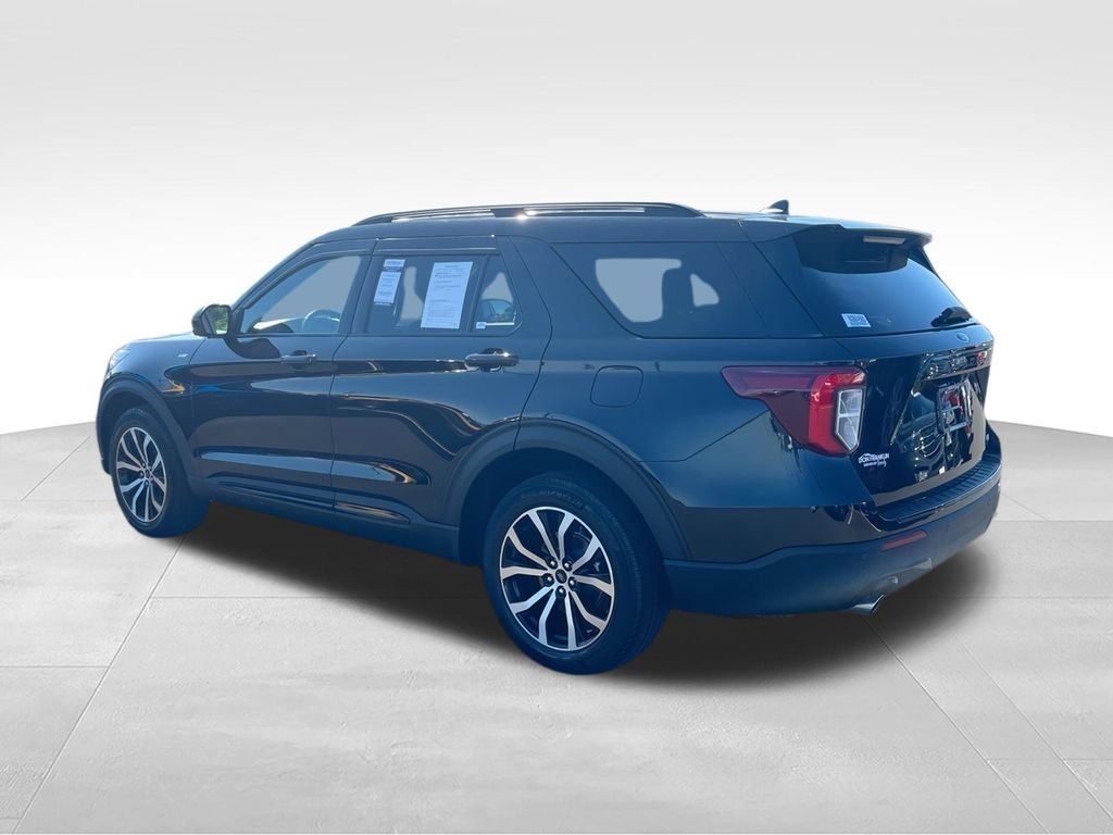Used 2022 Black Ford ST-Line image 6